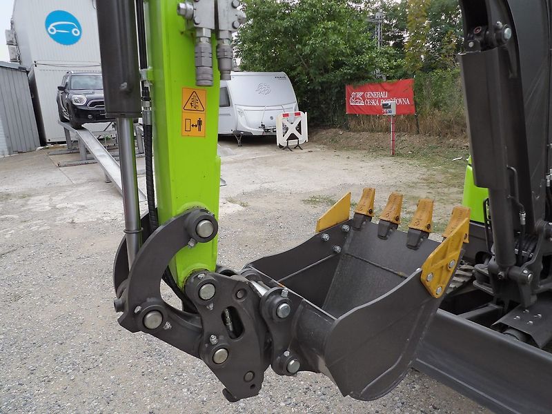 Ostatní (2026) MINI RYPADLO BAGR ZAOX ZA28A - fotka 8 z 20