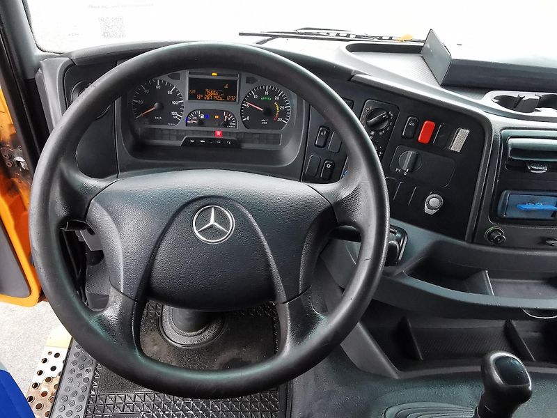 Mercedes-Benz Axor 2533 L 6X2 EURO 4 hydraul.ruka - fotka 18 z 25