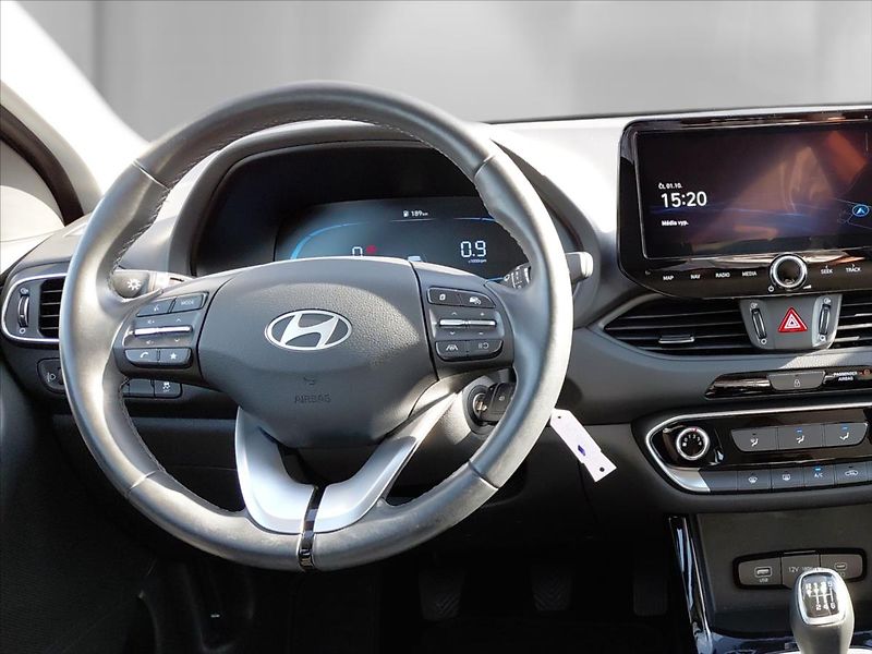 Hyundai i30 1,0   1.0 T-GDi Smart - fotka 13 z 22