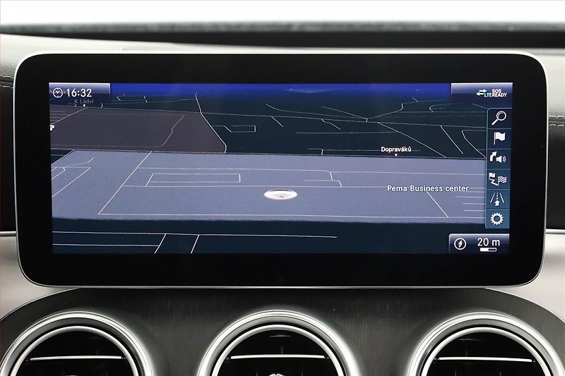 Mercedes-Benz Třídy C (2023) C 200 - fotka 20 z 27