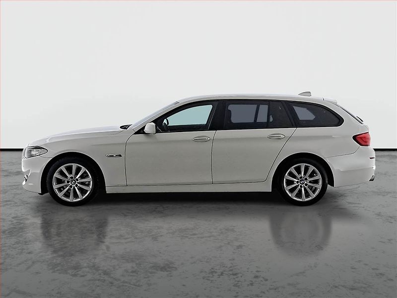 BMW Řada 5 (2013) 520d, Automat - fotka 3 z 21