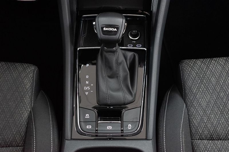 Škoda Karoq 1.5 TSI STYLE+*TAŽNÉ*DSG*ČR* - fotka 24 z 44