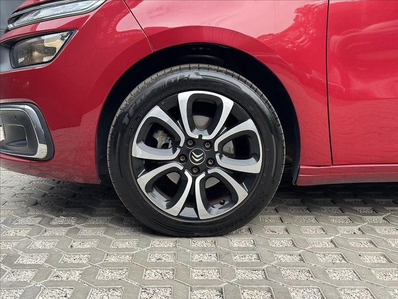 Citroën Grand C4 SpaceTourer 1,2 PureTech 130 EAT8 Feel - fotka 28 z 32