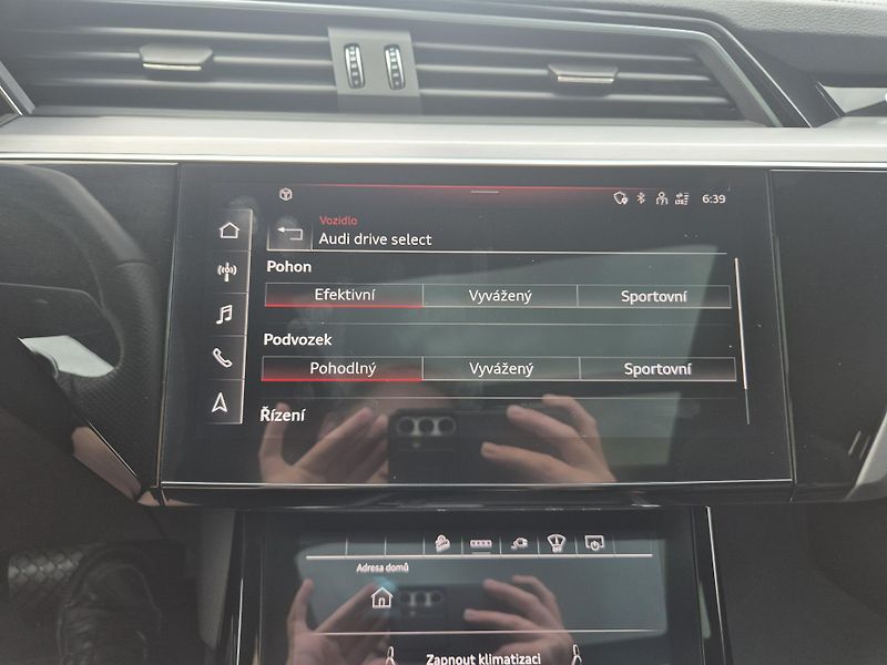 Audi e-tron SPORTBACK S 370kw SOH 96% - fotka 28 z 48