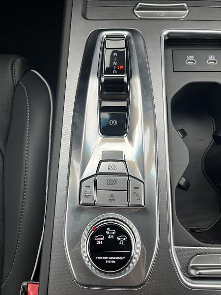 KGM Rexton (2026) 2.2 e-XDI Premium, BP, 4x4 - fotka 15 z 16