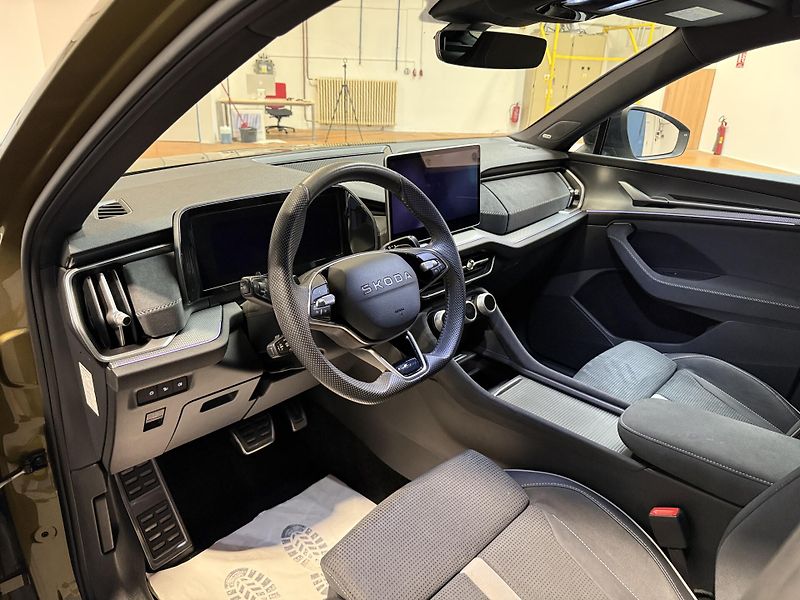 Škoda Kodiaq 2.0 TDI 142 kW Sportline 4x4 D - fotka 6 z 17