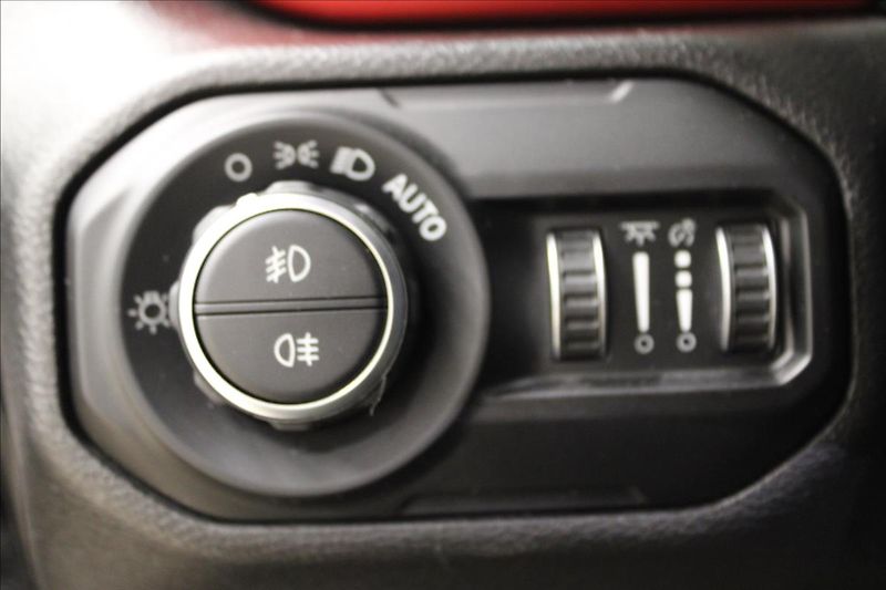Jeep Wrangler 2,0 T Unlimited Rubicon CZ - fotka 15 z 30