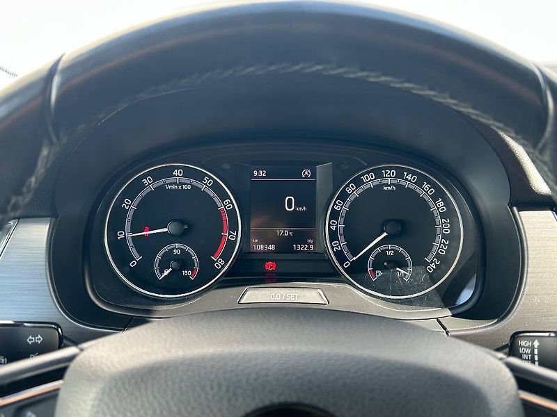 Škoda Fabia Style 6MP 1,0TSI - fotka 11 z 22