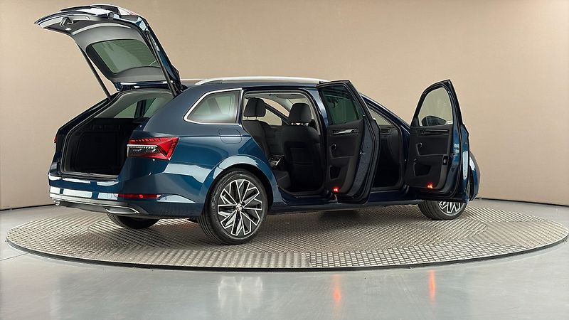 Škoda Superb 2.0 TDI DSG 4x4 L&K Combi - fotka 6 z 34