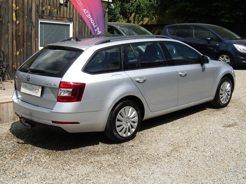 Škoda Octavia (2017) 1.6 TDI 85kW - fotka 11 z 44