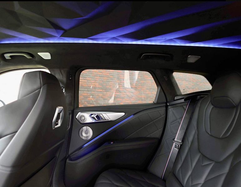 BMW XM (2023) 4.4 V8*Bowers&Wilkins - fotka 32 z 46