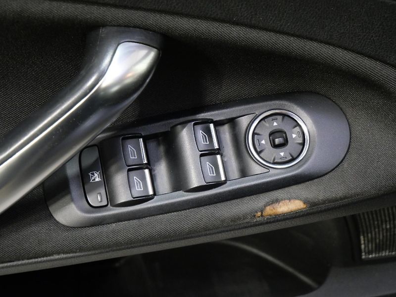Ford Mondeo - fotka 12 z 19