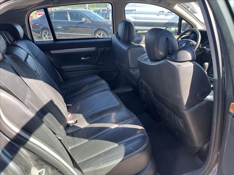 Renault Vel Satis 2,2 dCi TAŽNÉ STK 12/2026 - fotka 12 z 27