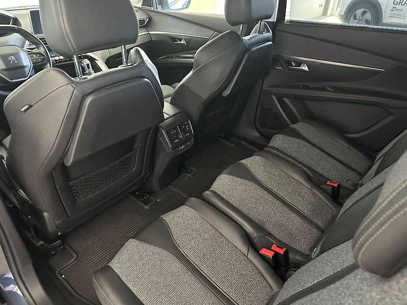 Peugeot 5008 (2018) 1.2PureTech,ALLURE,DPH,130HP - fotka 9 z 21