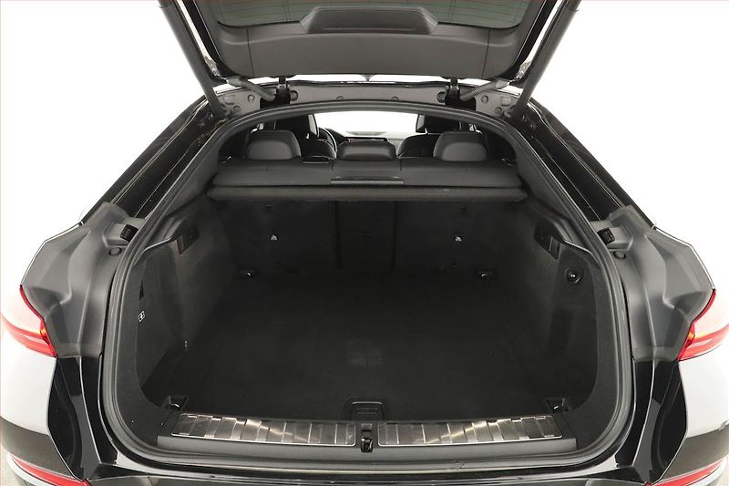 BMW X6 (2021) xDrive40d - fotka 11 z 22