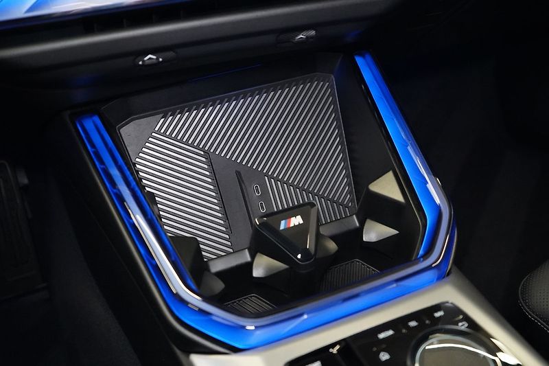 BMW X3 20d xDrive, Tažné, HUD, H/K - fotka 39 z 48
