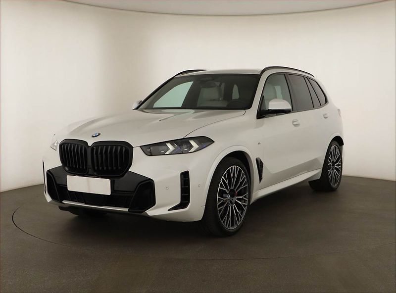 BMW X5 (2025) xDrive30d - fotka 2 z 23