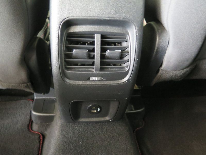 Ford Kuga (2021) 1.5TDCi,navi,360°,ST Line - fotka 32 z 50