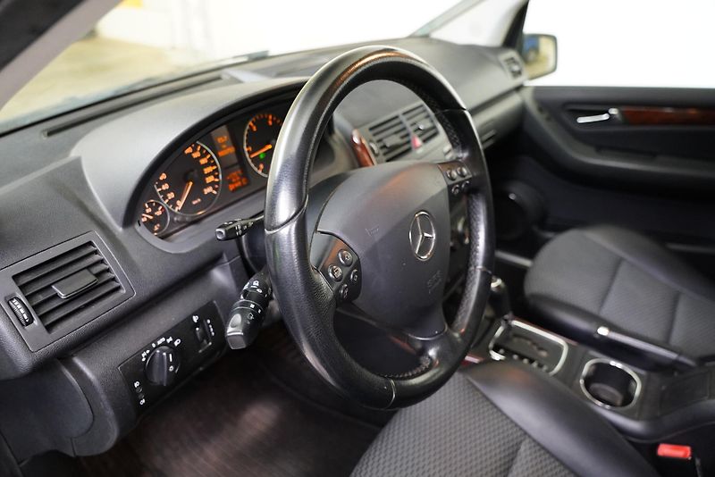 Mercedes-Benz Třídy A - fotka 14 z 26