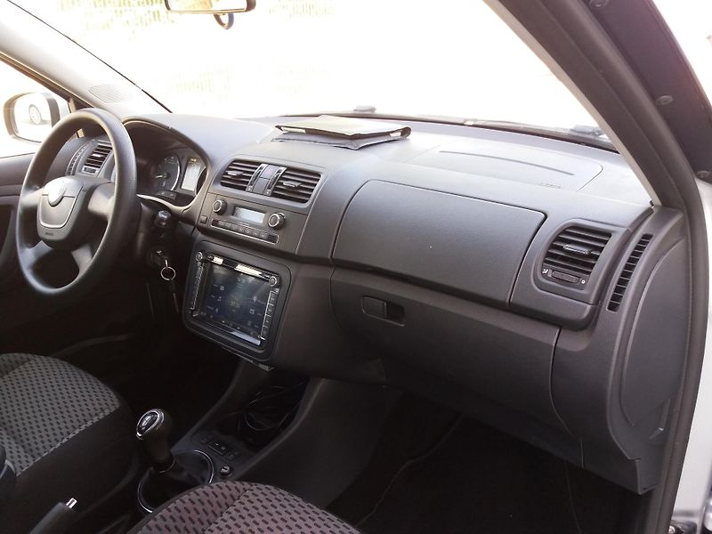 Škoda Fabia 1.2TSi,DIG.KLIM,VÝHŘEV.SEDAD! - fotka 10 z 27