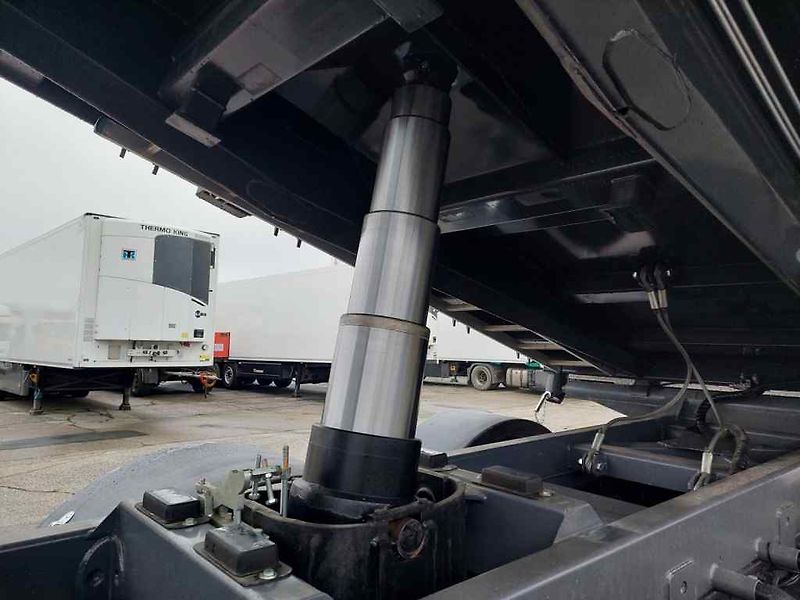 Iveco X-WAY AT280X48Y/PS HR ON+ - fotka 7 z 62