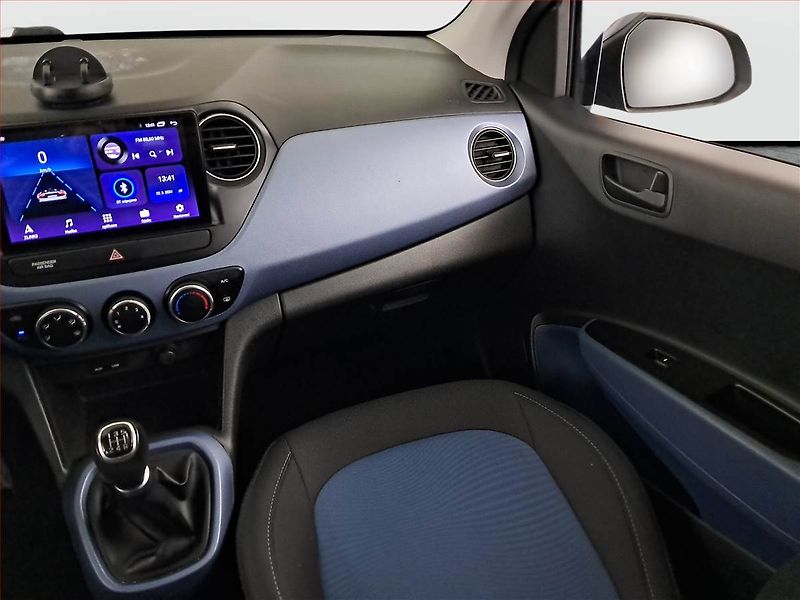 Hyundai i10 (2015) 1.0, Tempomat, Park. senzory - fotka 8 z 16