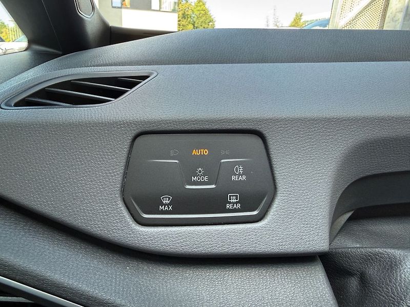 Volkswagen ID.3 PRO 62 kWh ACC - fotka 30 z 36
