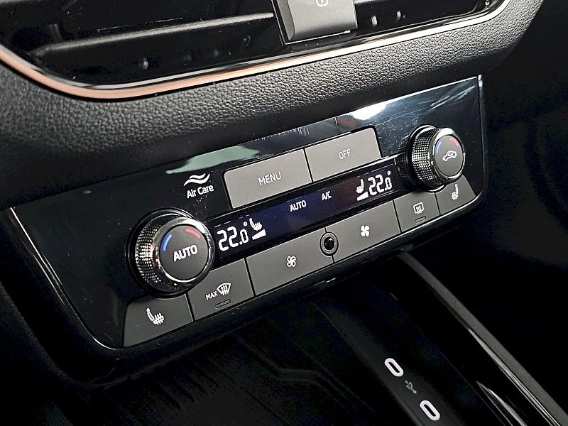 Škoda Kamiq (2025) 1.0TSI 85kW TOP Selection DSG - fotka 22 z 33