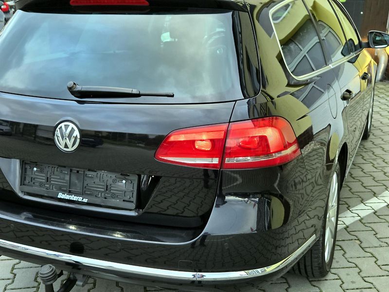 Volkswagen Passat TDi Highline, SERV.KNIHA       - fotka 18 z 51