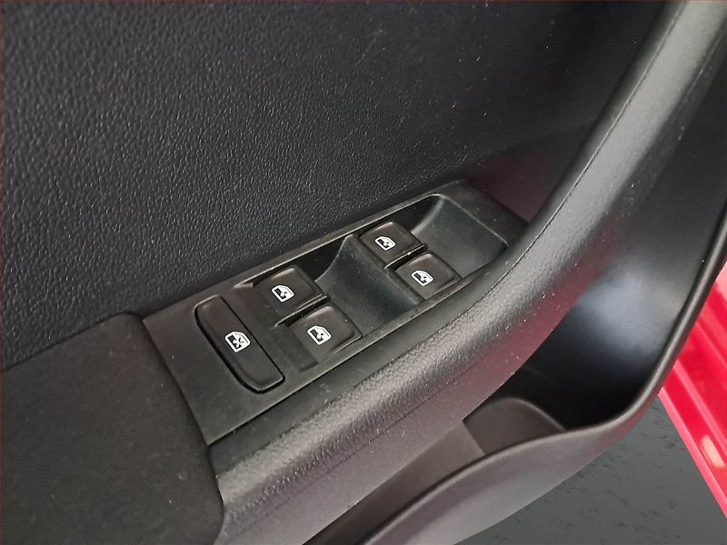 Škoda Fabia (2017) 1.4 TDI, Park. senzory - fotka 15 z 15