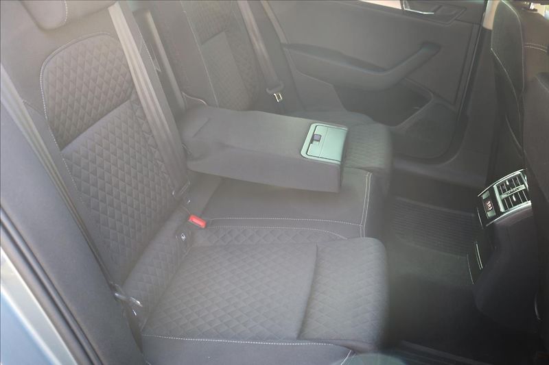 Škoda Superb 2,0 TDi, DSG , 4x4 - fotka 40 z 52
