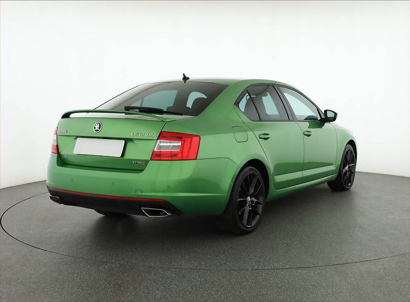 Škoda Octavia (2016) RS 2.0 TDI 4x4 DSG, 4X4 - fotka 5 z 21