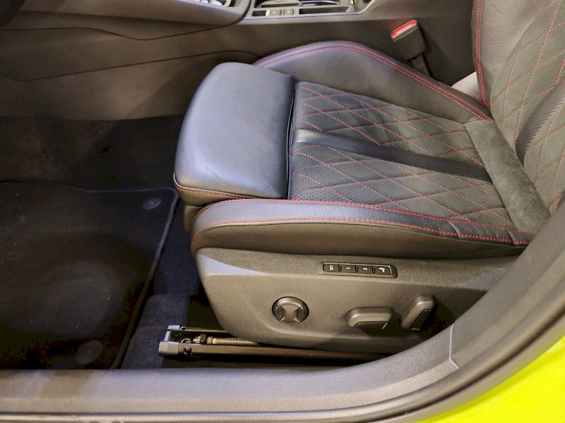 Škoda Octavia (2025) 2.0 TSI 195 kW DSG RS - fotka 23 z 32