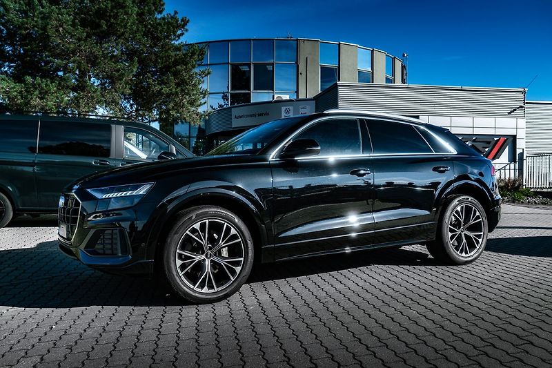 Audi Q8 - fotka 23 z 23