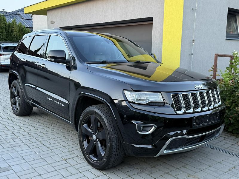Jeep Grand Cherokee (2017) 3.0CRDi 184kW! OVERLAND!  - fotka 1 z 14