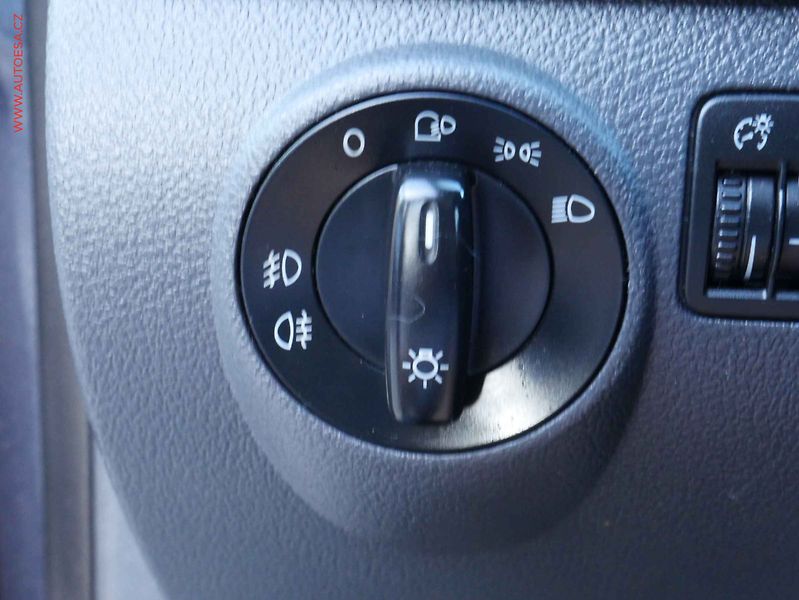 Volkswagen Golf Plus (2007) 1.6i, Klima - fotka 16 z 17