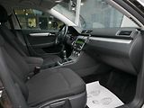 Volkswagen Passat 1,6 TDI 77kW Kombi - náhled 22