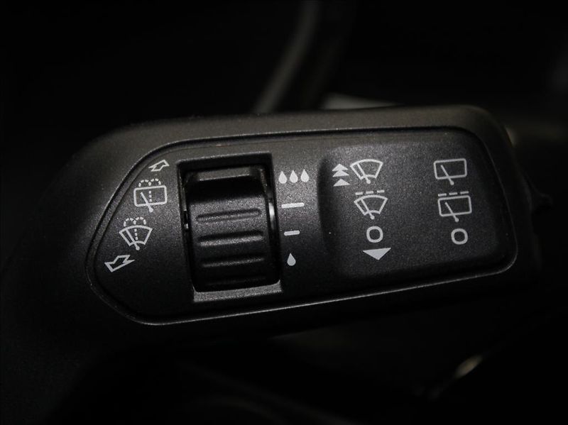 Ford Kuga 2,5 PHEV 165kW ST-line X 34tkm - fotka 20 z 26