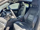 Jaguar E-Pace 1,5 P300e R-Dynamic SE AWD AT - náhled 12