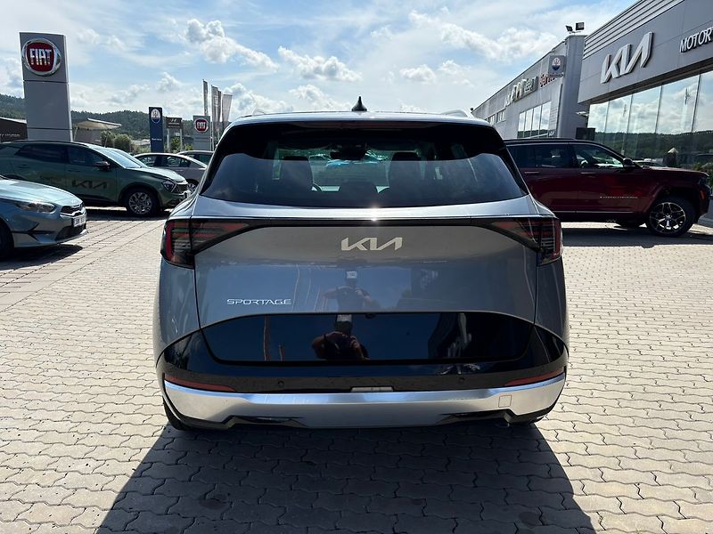 Kia Sportage (2026) 1,6 T-GDi GPF 4x2 7DCT TOP (20 - fotka 6 z 16