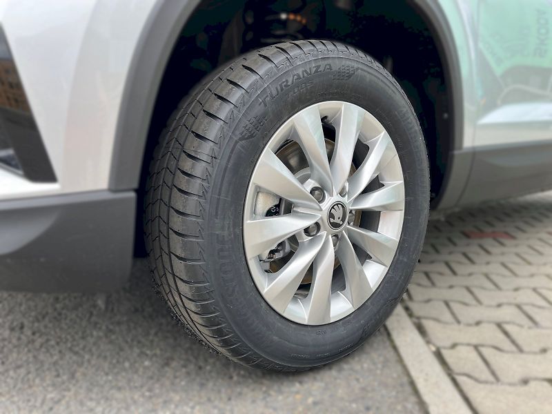 Škoda Karoq (2025) SELECTION 1.5 TSI DSG - fotka 29 z 30