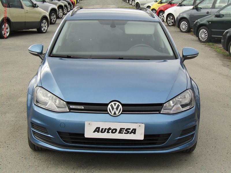 Volkswagen Golf (2015) 1.4 TGi, ČR, Trendline - fotka 2 z 17