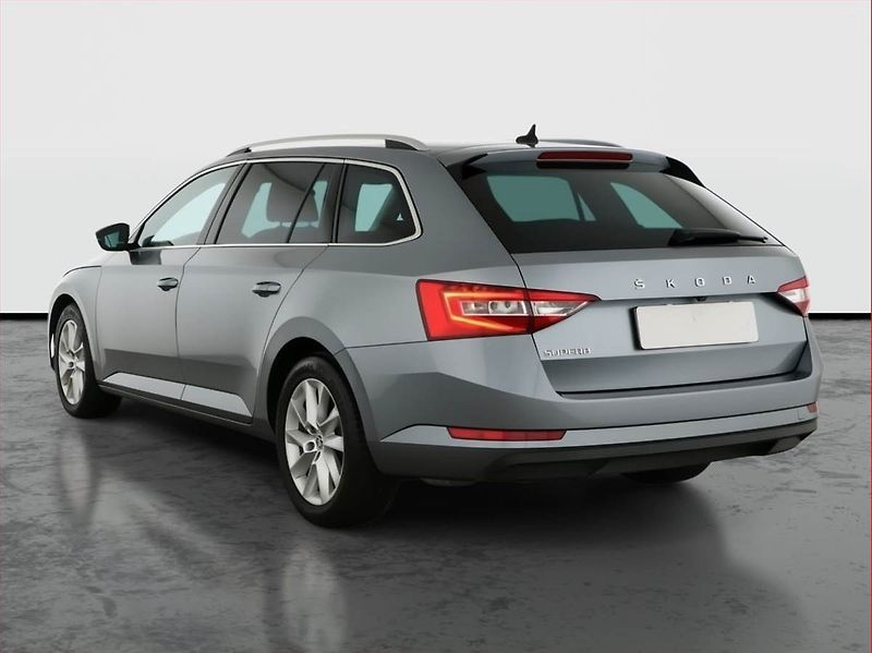 Škoda Superb (2019) Style 2.0 TSI, Automat - fotka 4 z 17