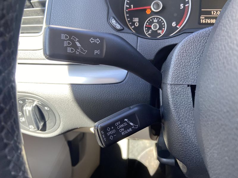 Volkswagen Sharan 2.0 TDI 130kW BMT Highline - fotka 19 z 26
