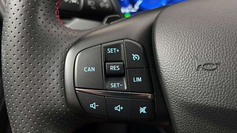 Ford Focus 1.0 Ecoboost AUT St-Line X Kom - fotka 14 z 27