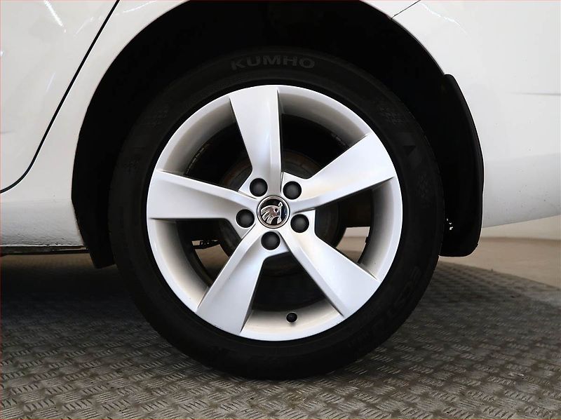 Škoda Fabia (2021) Style 1.0 TSI, Tempomat - fotka 14 z 16