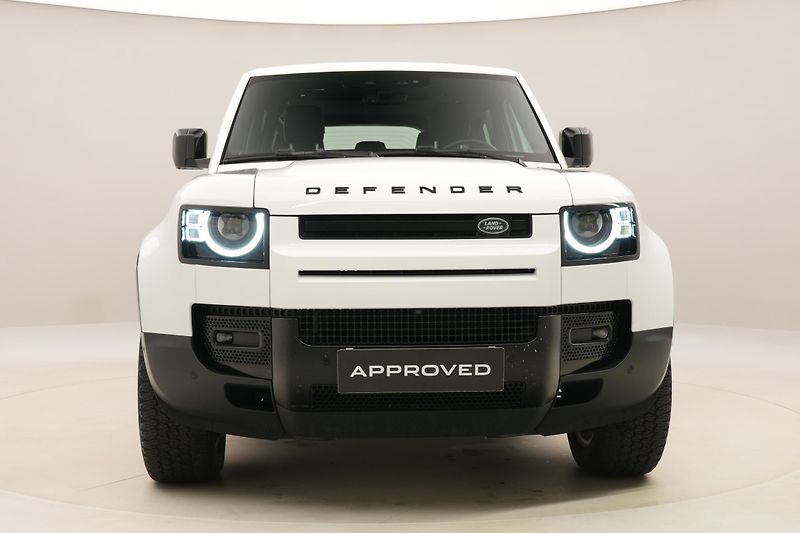 Land Rover Defender 110 D250 SE AWD AUT CZ - fotka 15 z 49