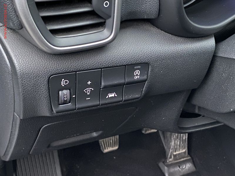 Kia Sportage (2019) 1.6  T-GDi AWD, Vision, navi - fotka 12 z 20