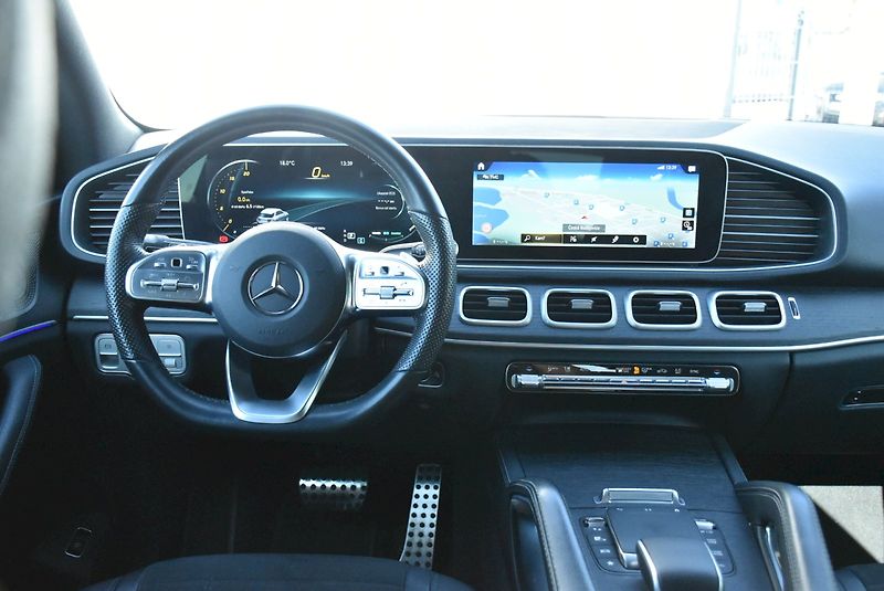 Mercedes-Benz GLE (2023) 300d - fotka 5 z 28