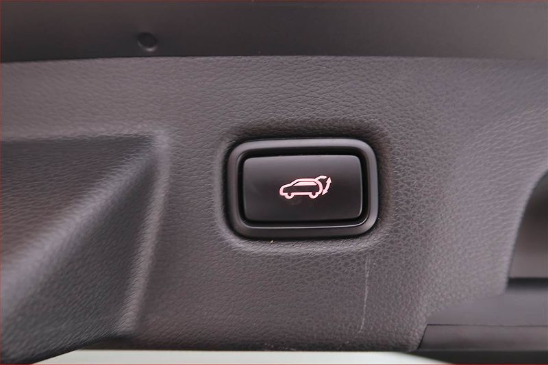 Kia XCeed (2022) 1.6 CRDi MHEV, AUTOMAT - fotka 20 z 20